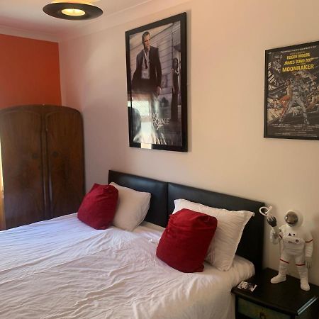 פורטסמות' Southsea Royale James Bond 3 Bed Cool Penthouse, Seafront Parking מראה חיצוני תמונה