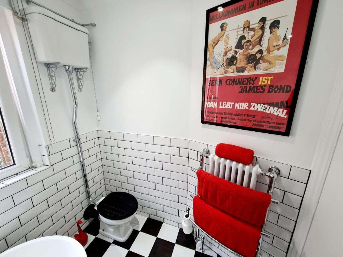 פורטסמות' Southsea Royale James Bond 3 Bed Cool Penthouse, Seafront Parking מראה חיצוני תמונה