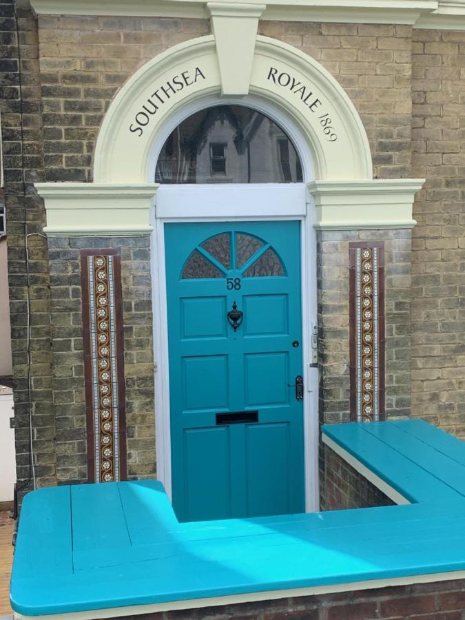 פורטסמות' Southsea Royale James Bond 3 Bed Cool Penthouse, Seafront Parking מראה חיצוני תמונה