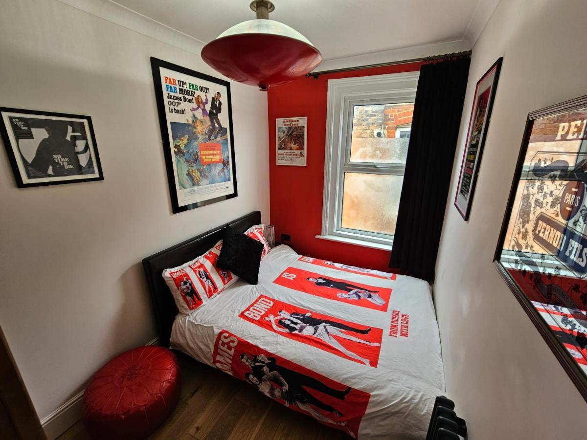 פורטסמות' Southsea Royale James Bond 3 Bed Cool Penthouse, Seafront Parking מראה חיצוני תמונה