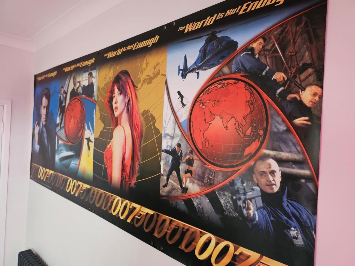 פורטסמות' Southsea Royale James Bond 3 Bed Cool Penthouse, Seafront Parking מראה חיצוני תמונה